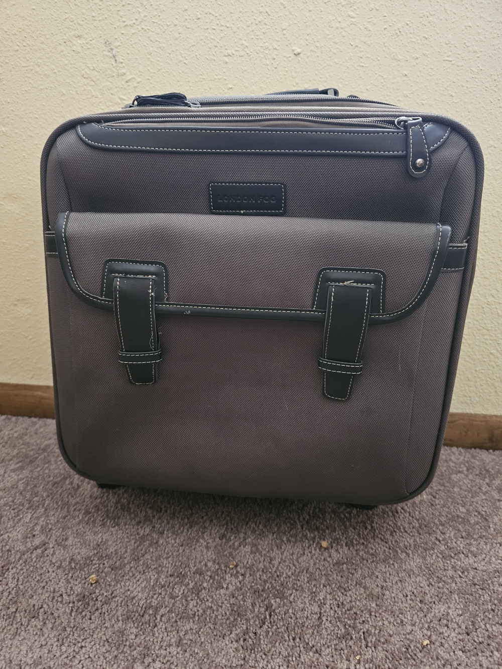 London Fog Olive Green Carry-On Travel Bag